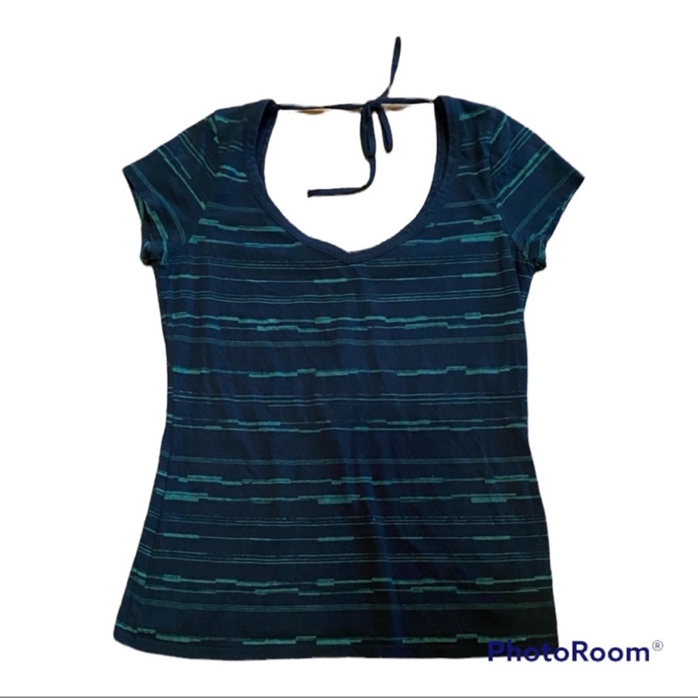 Forever 21 shirt with scoop neck, back tie and exposed zipper